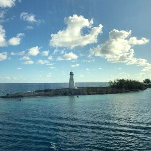 Meet your Posher, Chloe